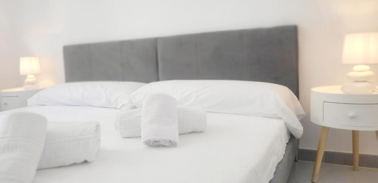Precioso Apartamento Reformado En 1Ra Linea De Mar Sin Vistas Calella De Palafrugell Bagian luar foto
