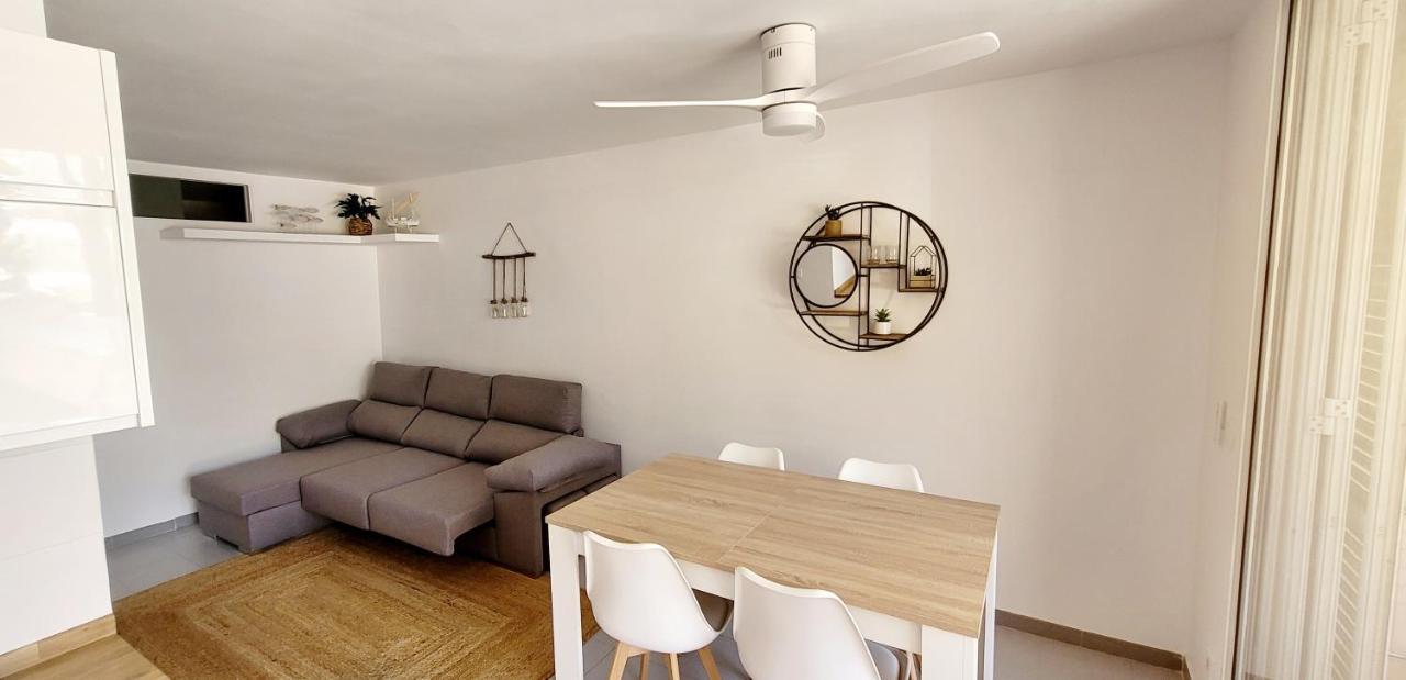 Precioso Apartamento Reformado En 1Ra Linea De Mar Sin Vistas Calella De Palafrugell Bagian luar foto